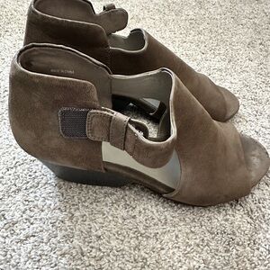 Eileen Fisher Tan Wedge Sandals
